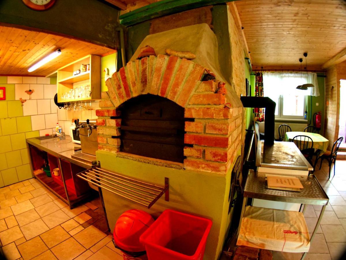 Chalupa Jenin Долни Дворище Екстериор снимка